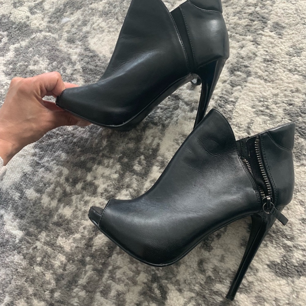 Steve Madden Black Leather Peep Toe Bootie